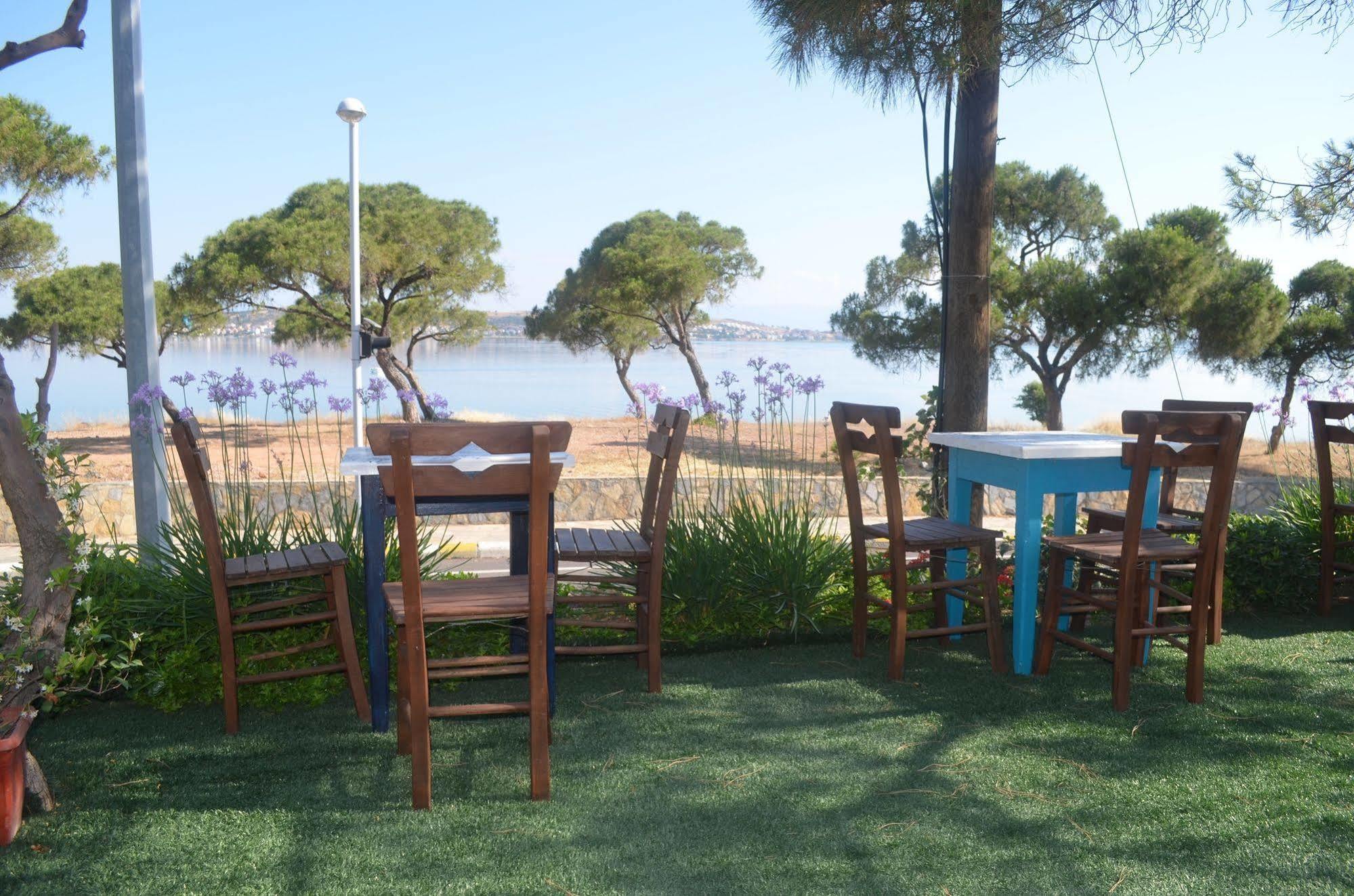 Lacivert Hotel Ayvalı Extérieur photo