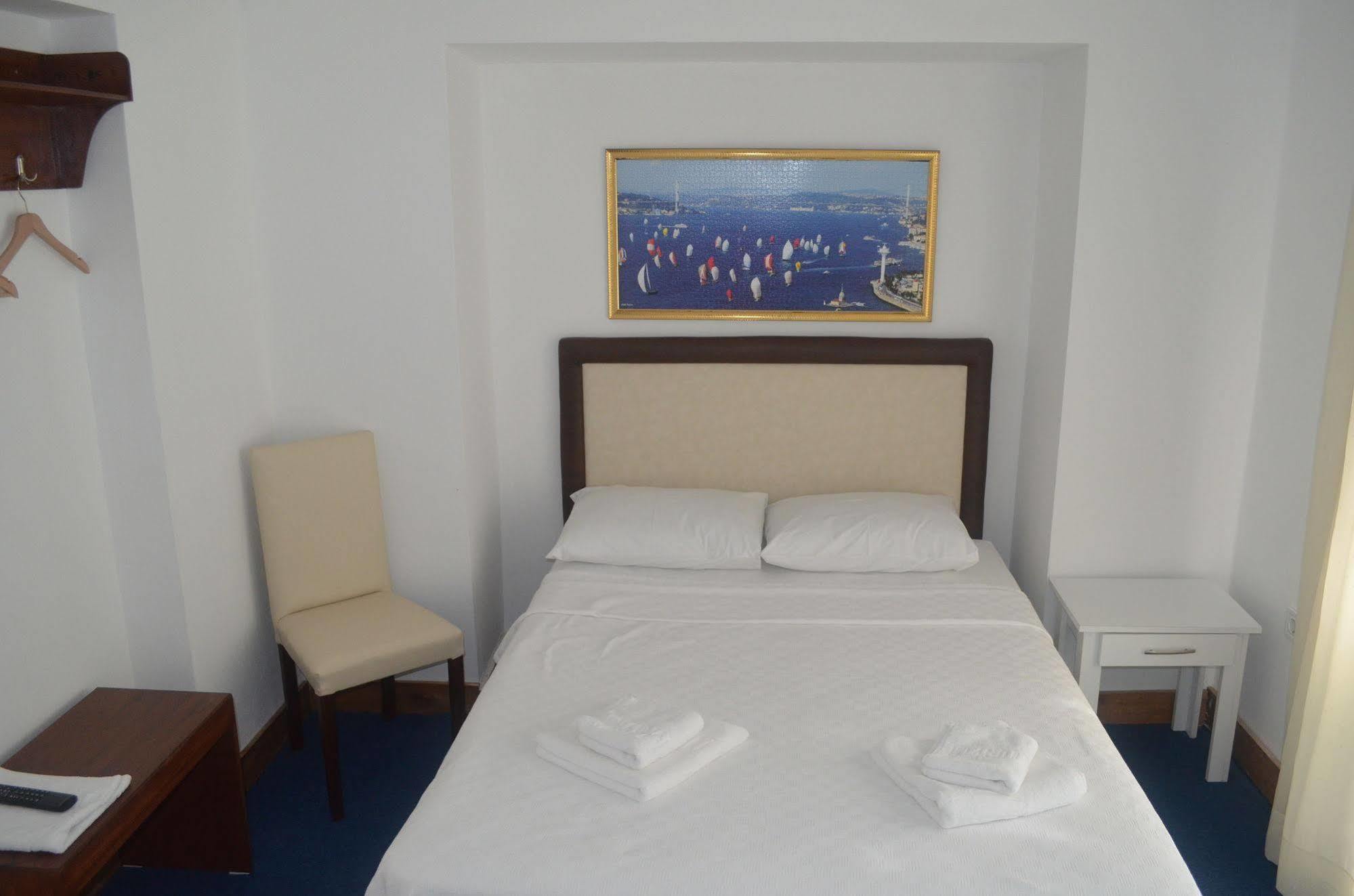 Lacivert Hotel Ayvalı Extérieur photo