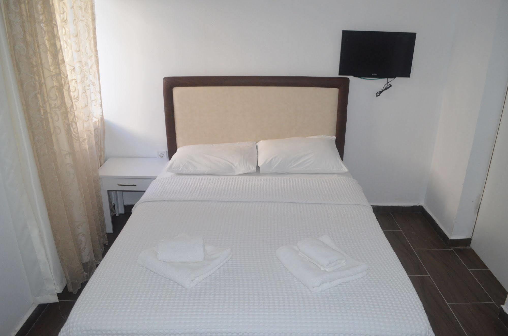 Lacivert Hotel Ayvalı Extérieur photo