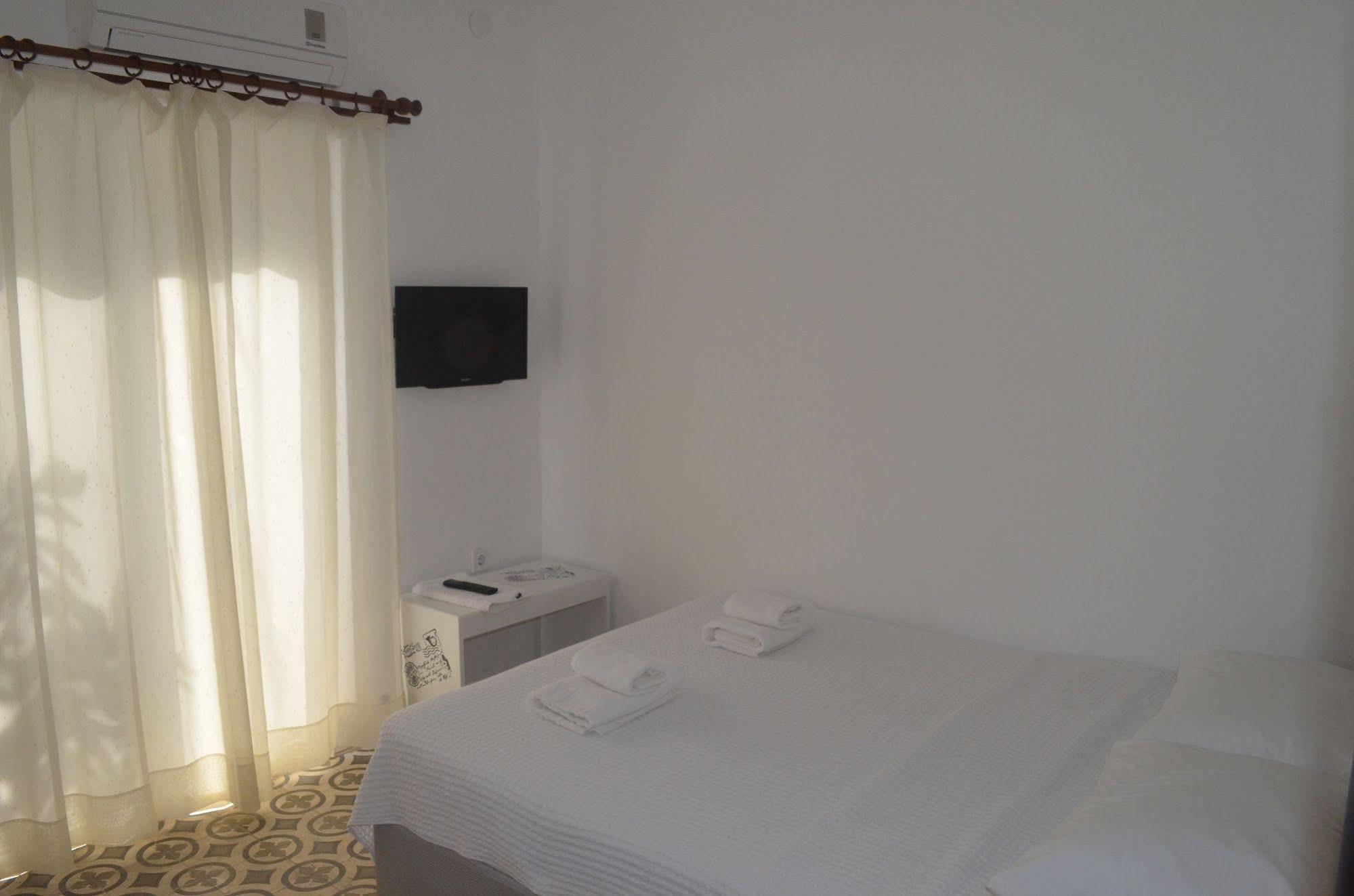 Lacivert Hotel Ayvalı Extérieur photo