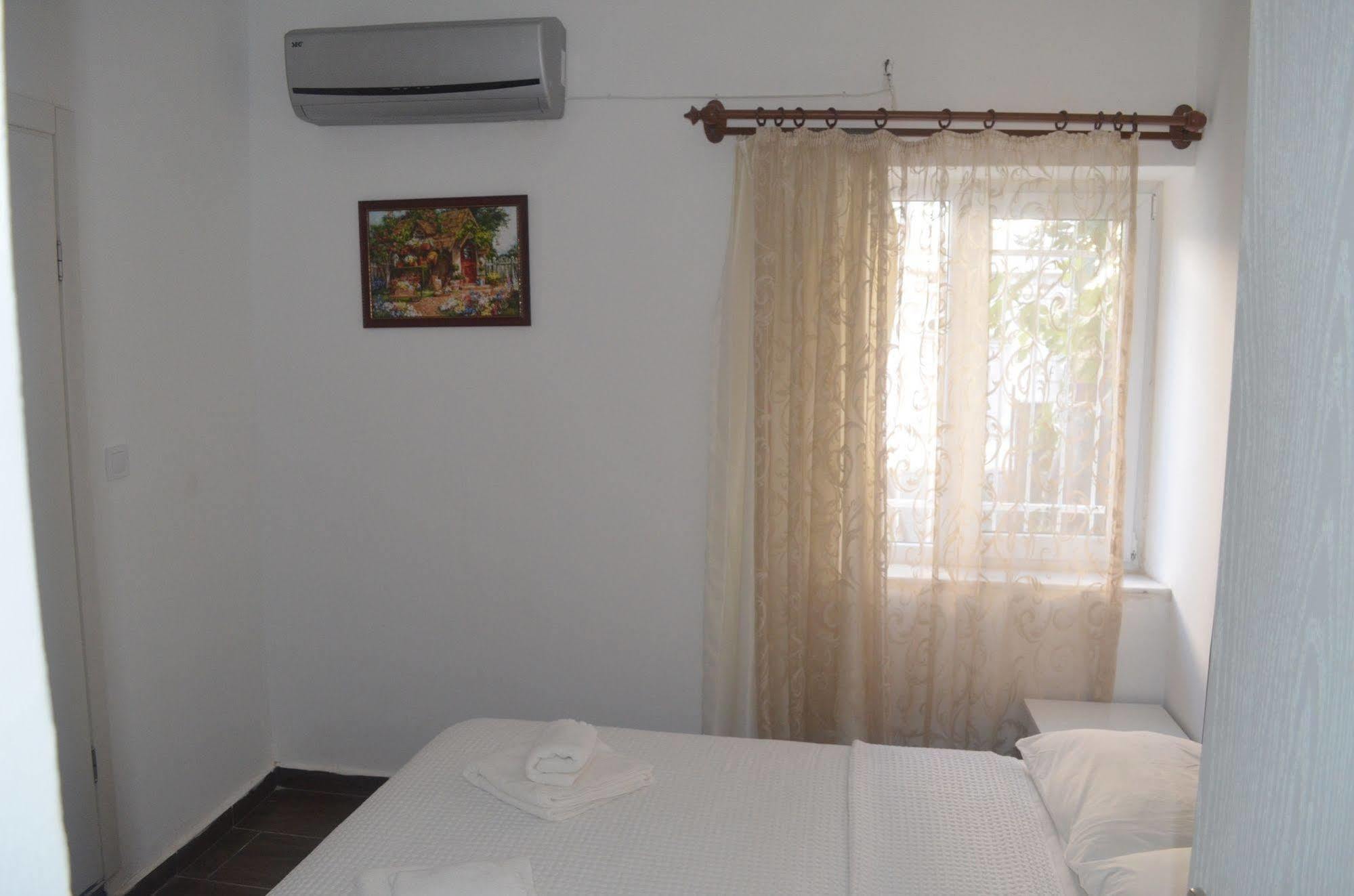 Lacivert Hotel Ayvalı Extérieur photo