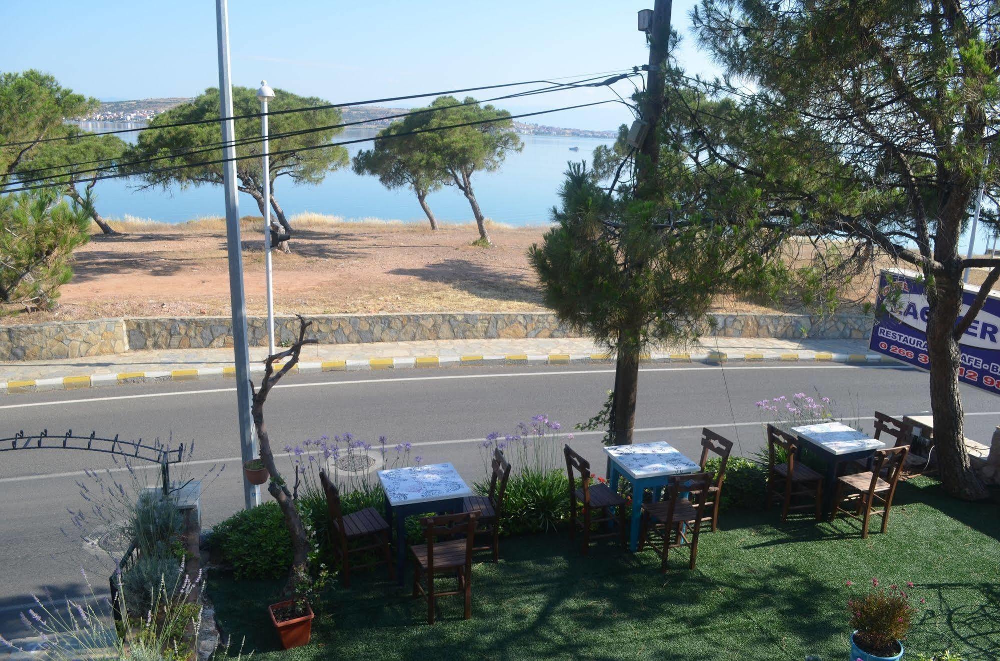 Lacivert Hotel Ayvalı Extérieur photo
