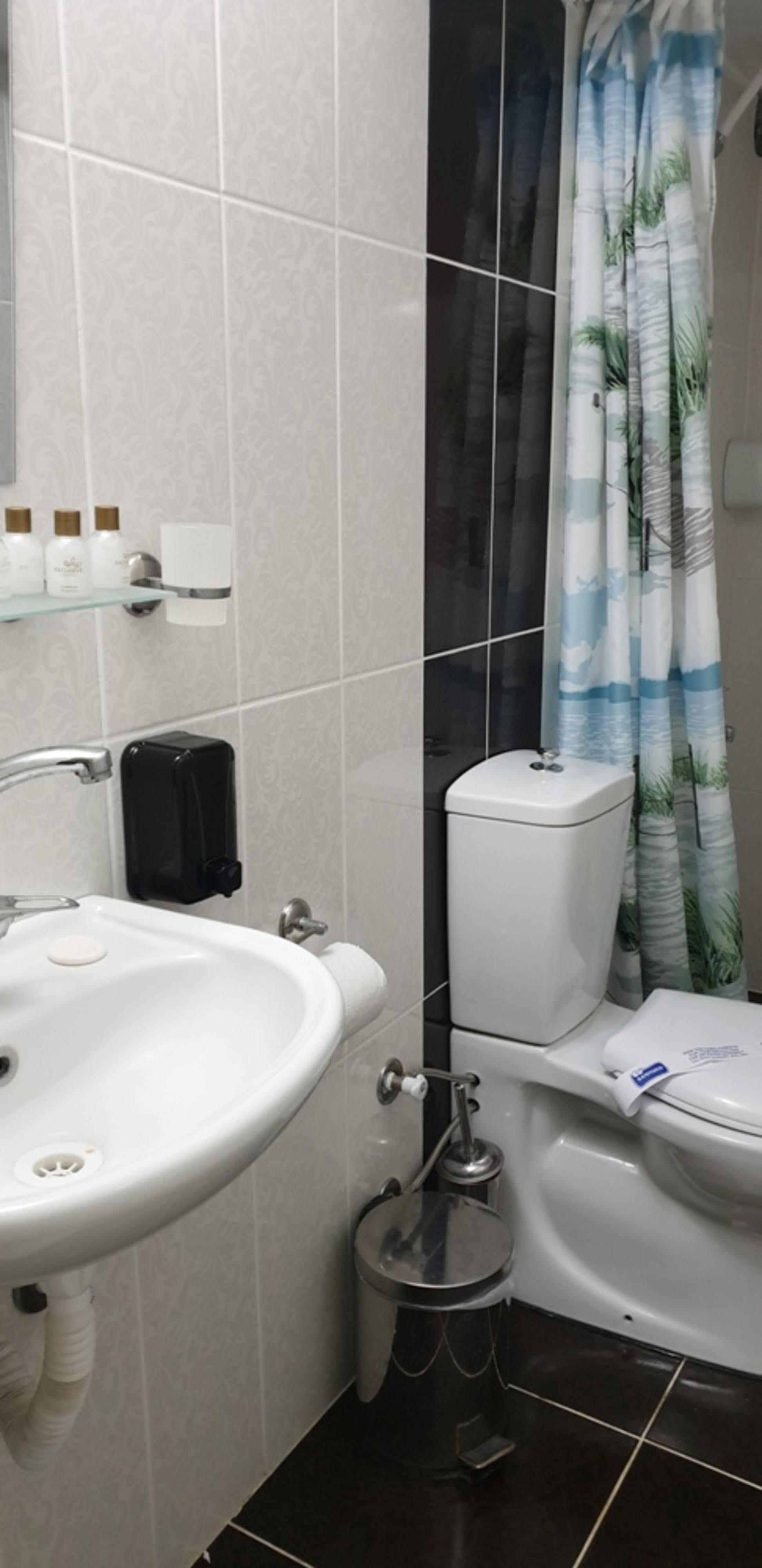 Lacivert Hotel Ayvalı Extérieur photo