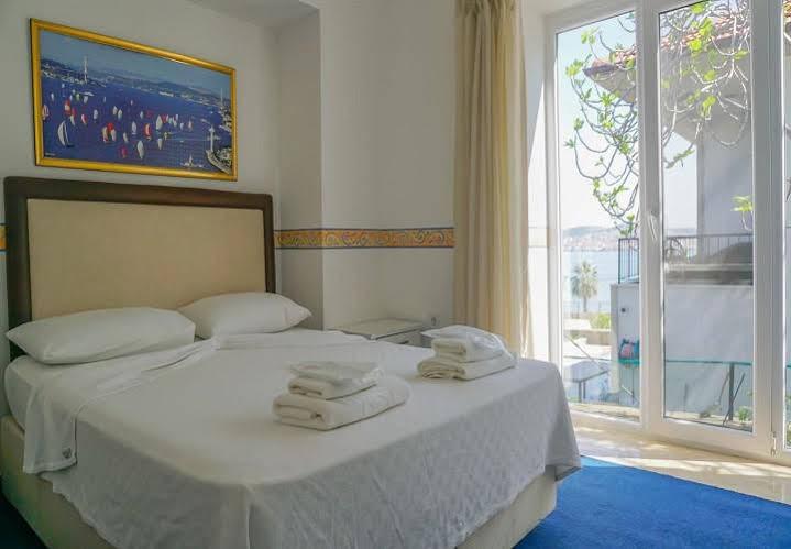 Lacivert Hotel Ayvalı Extérieur photo