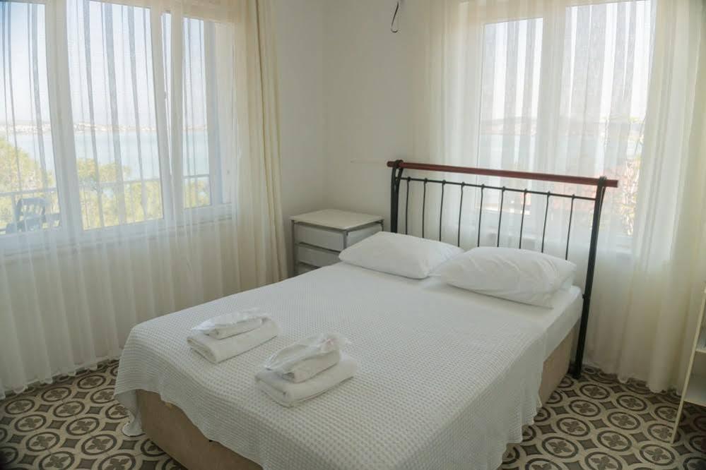 Lacivert Hotel Ayvalı Extérieur photo