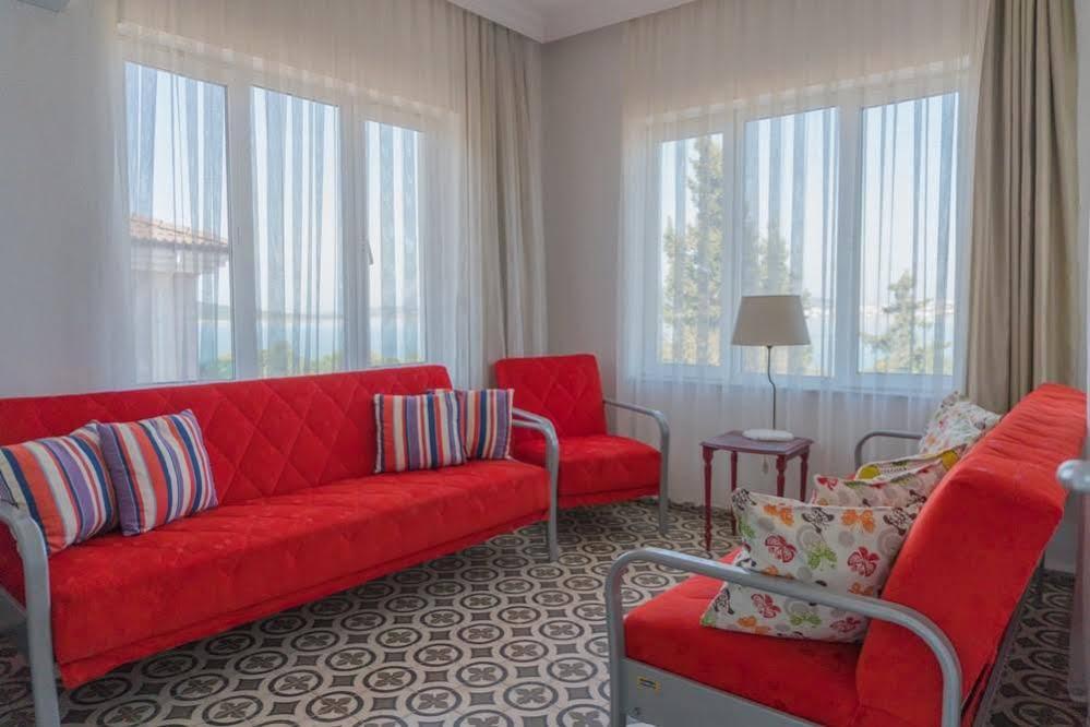Lacivert Hotel Ayvalı Extérieur photo