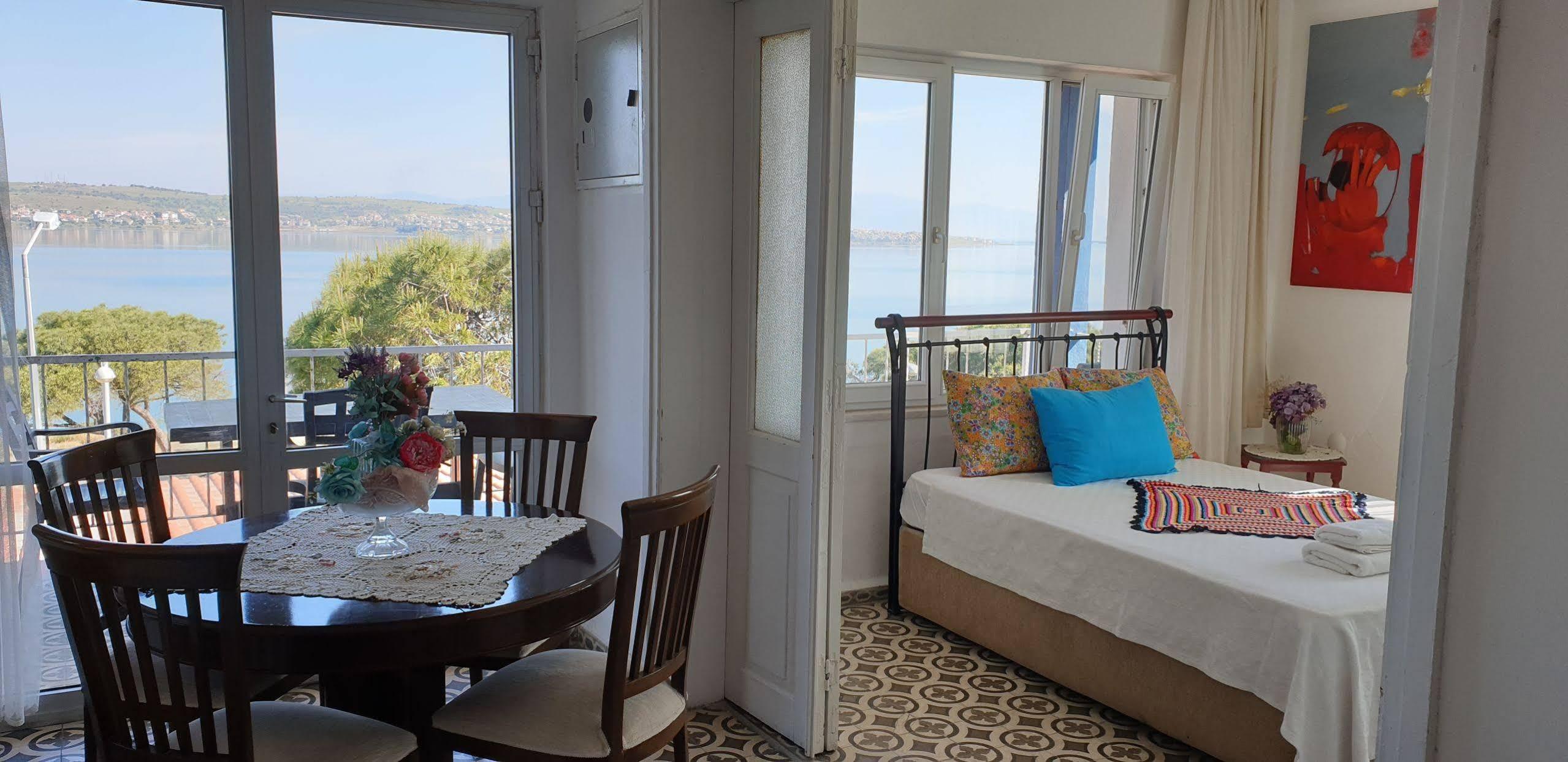 Lacivert Hotel Ayvalı Extérieur photo